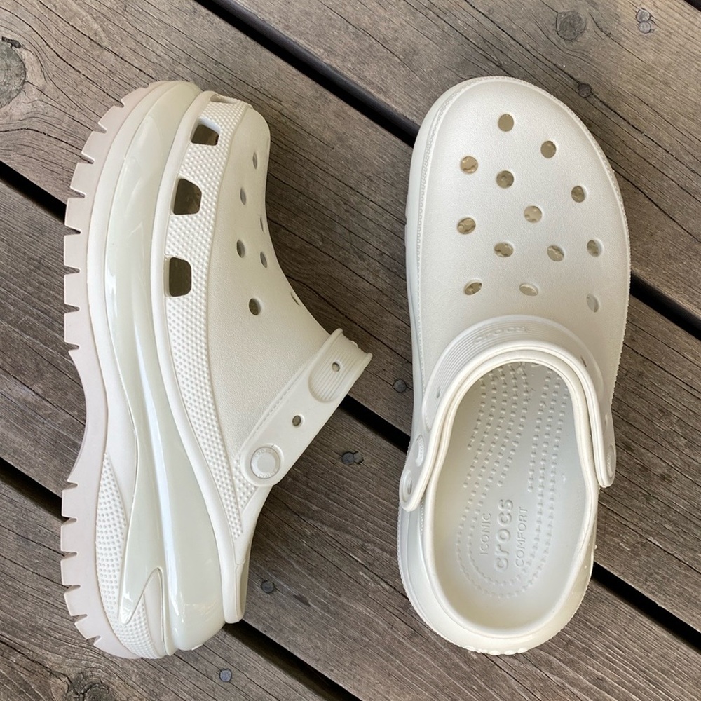 CROCS Clogs MEGA CRUSH Men’s Size 9 Women’s Size 11 Unisex